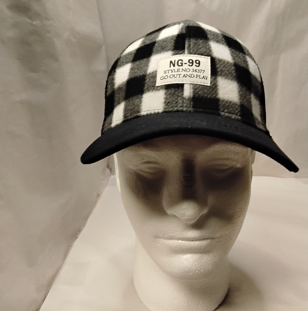 Black and White Checkered Cap NWOT
